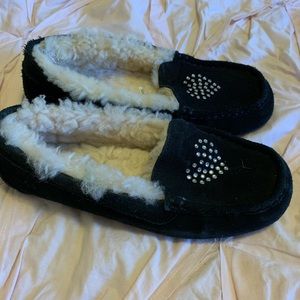 Ugg Slippers 🖤